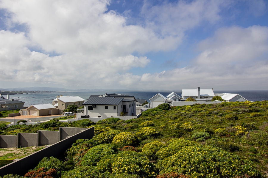 6 Bedroom Property for Sale in Kleinbaai Western Cape
